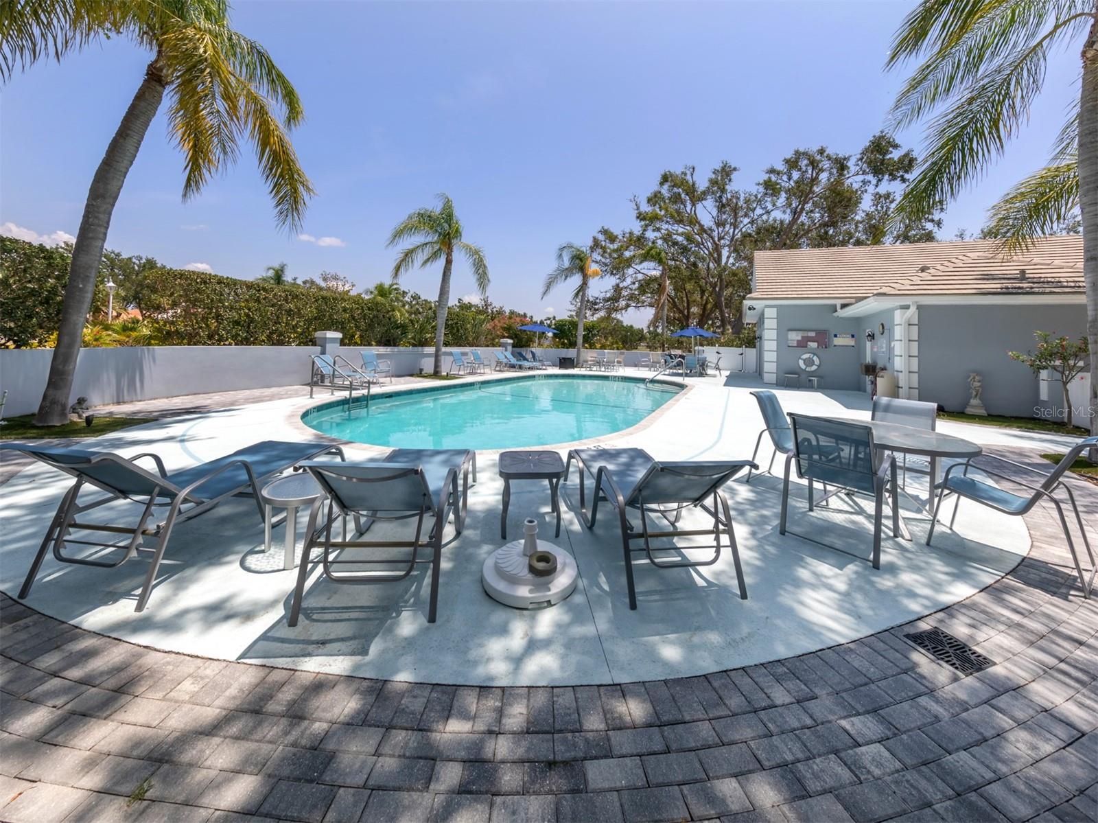 CLUBSIDE VILLAS AT THE PLANTATION - Residential