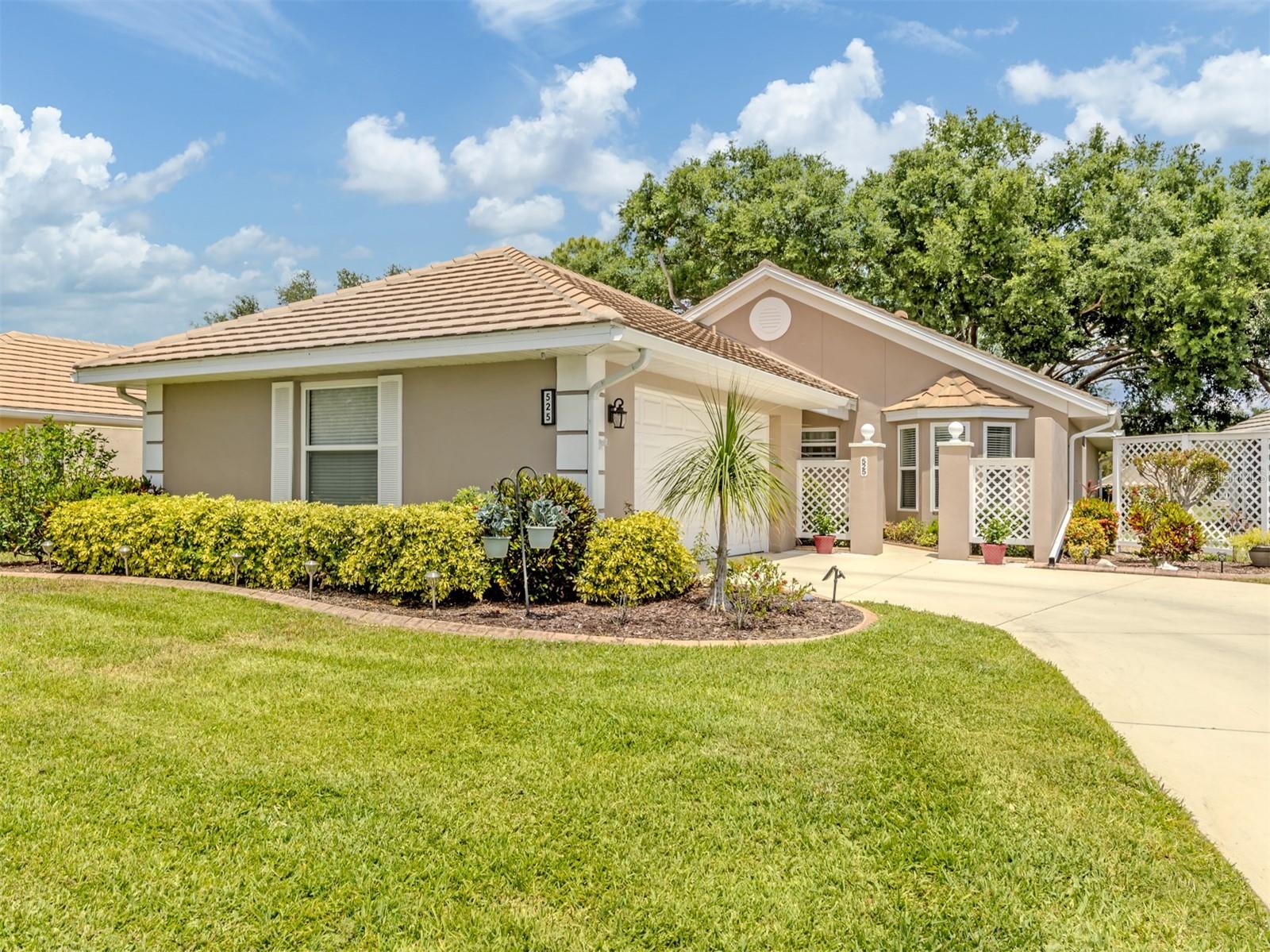 CLUBSIDE VILLAS AT THE PLANTATION - Residential