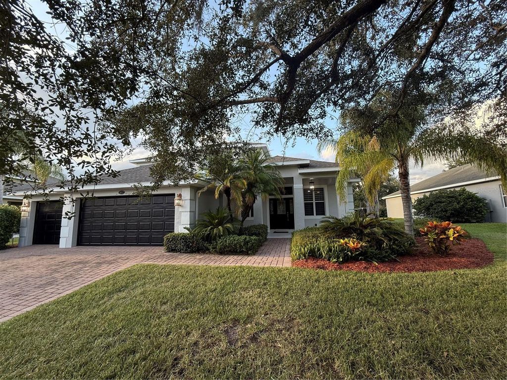 Photo of 932 Classic View Drive, Auburndale, FL 33823 (MLS # O6362813)