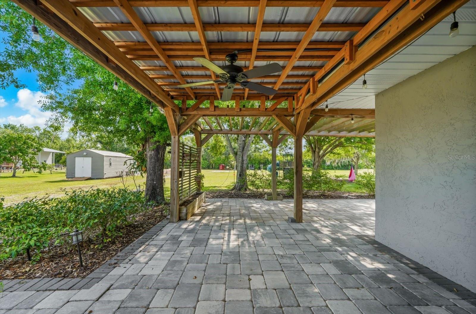 RACIMO RANCHES - Residential