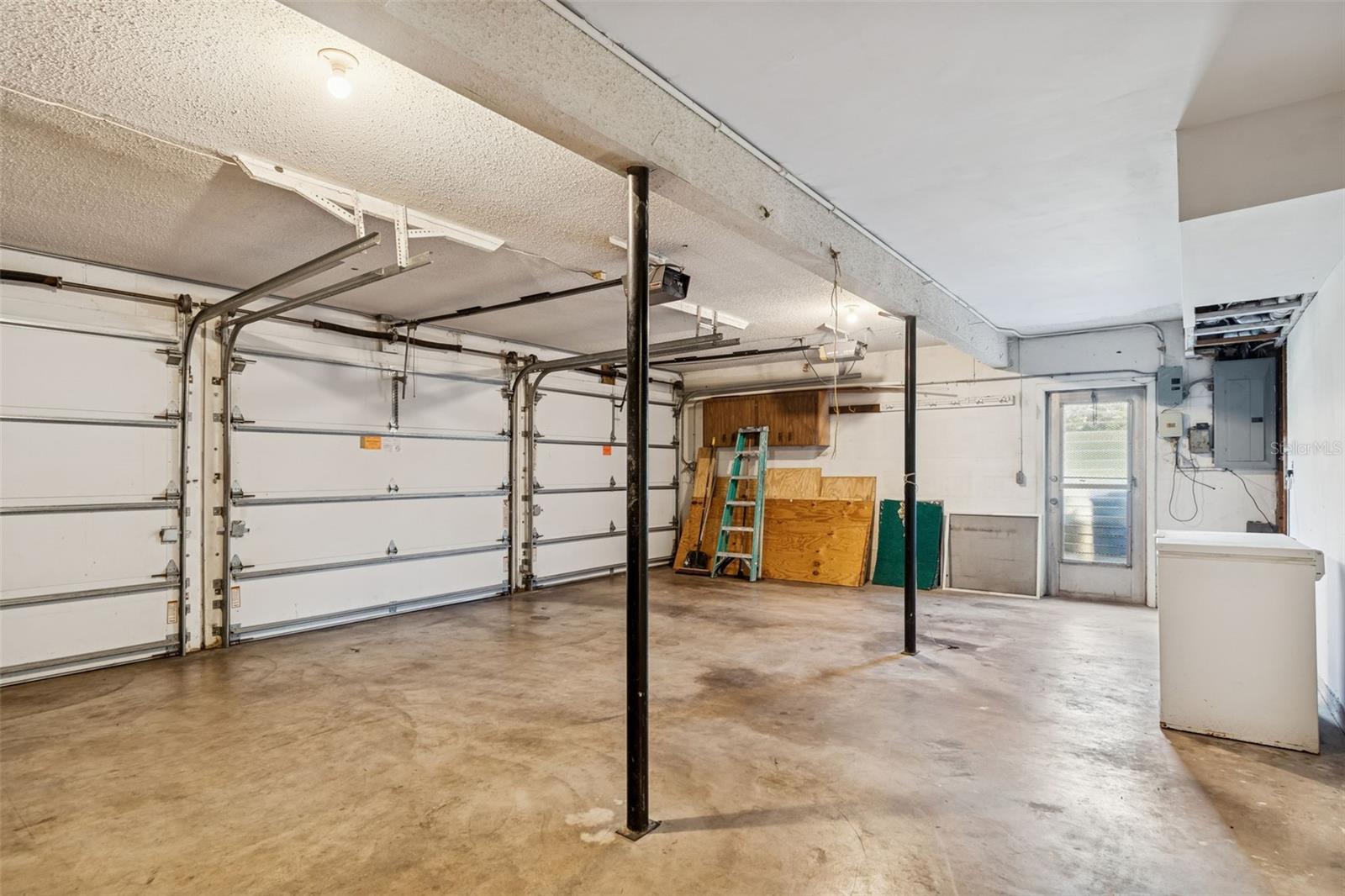 GOLF COURSE & JUNGLE SUB REV MAP PT REP - Residential