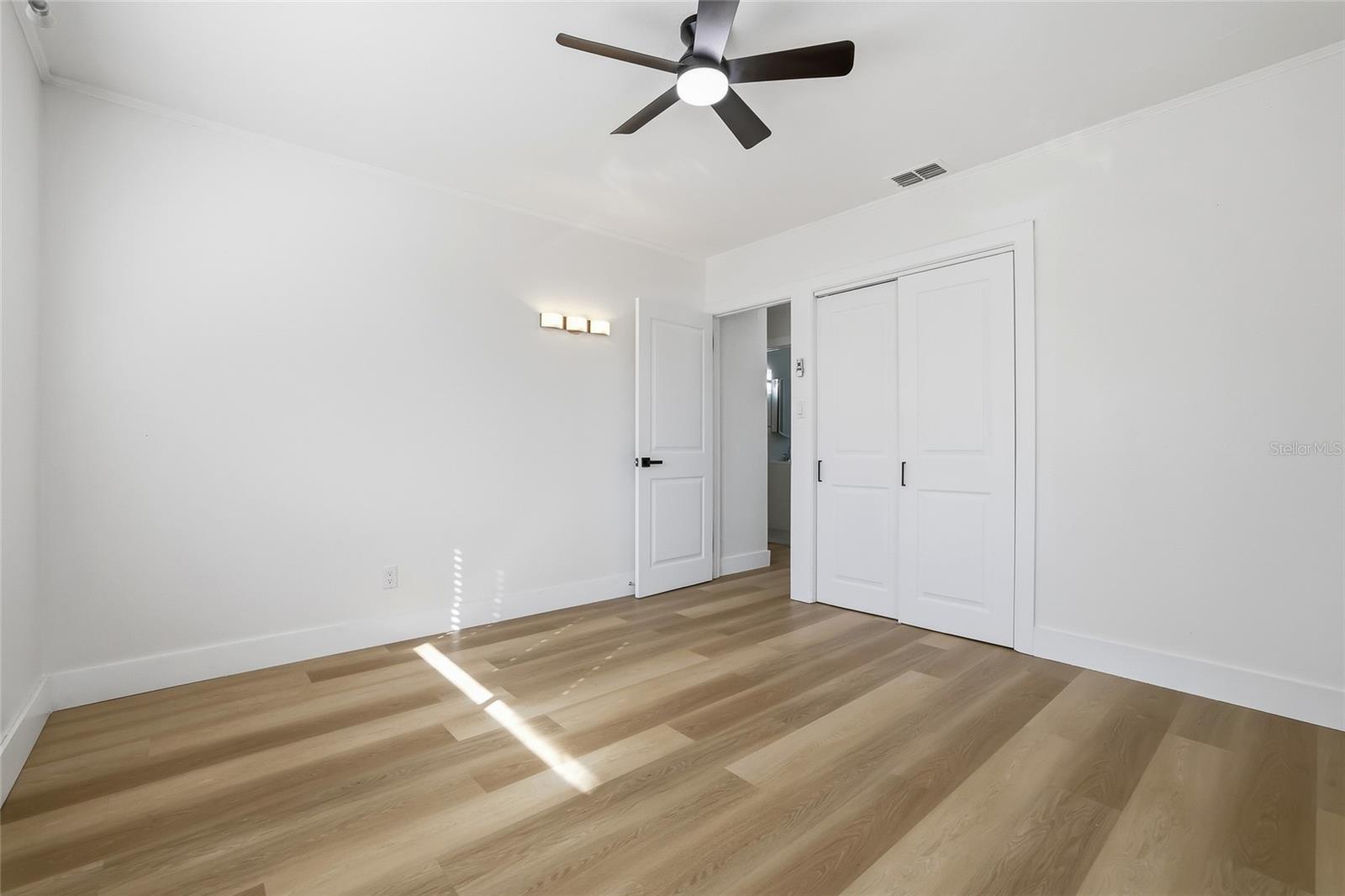 PALM HARBOR ESTATES - Residential Lease