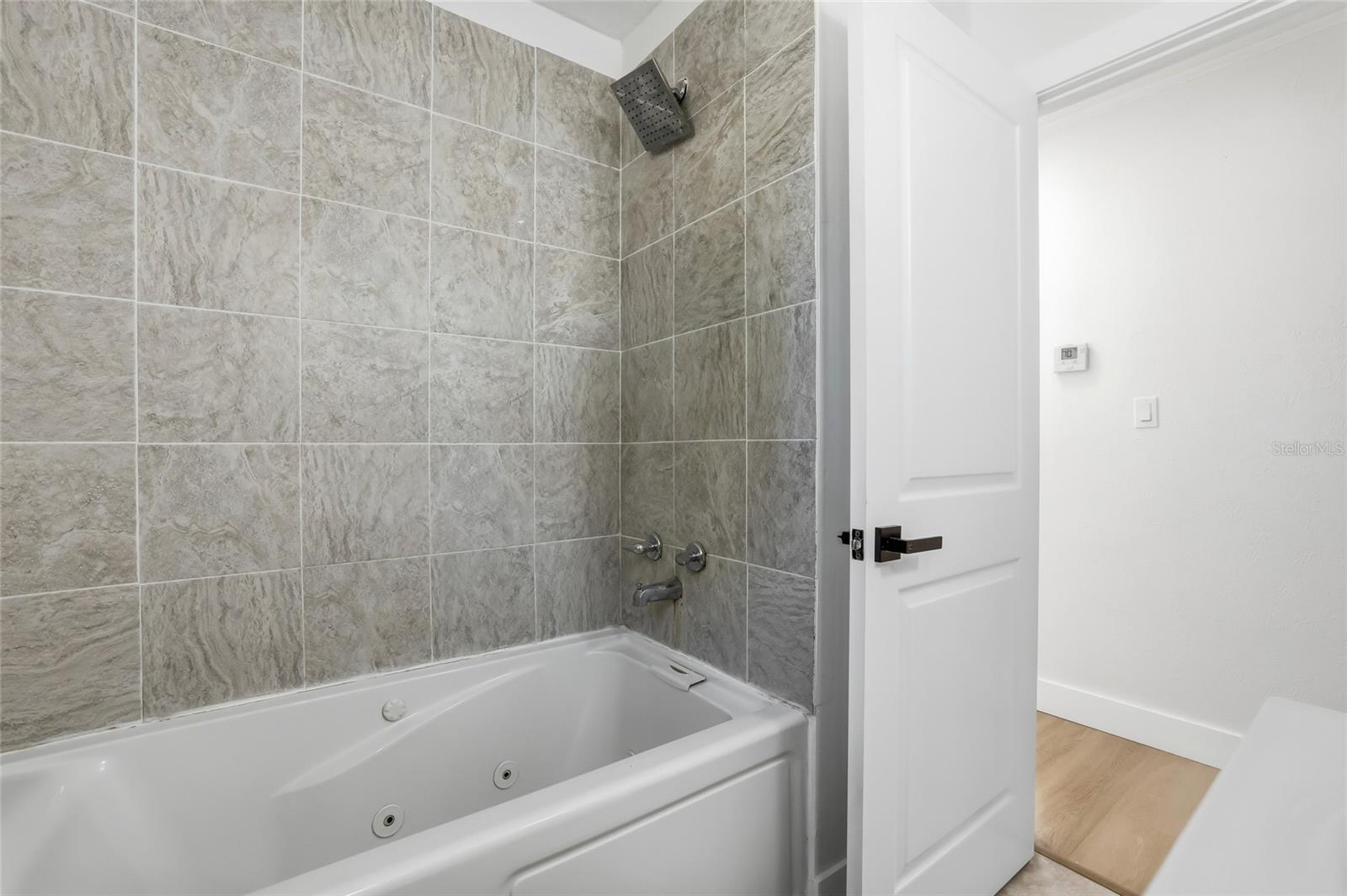 PALM HARBOR ESTATES - Residential Lease