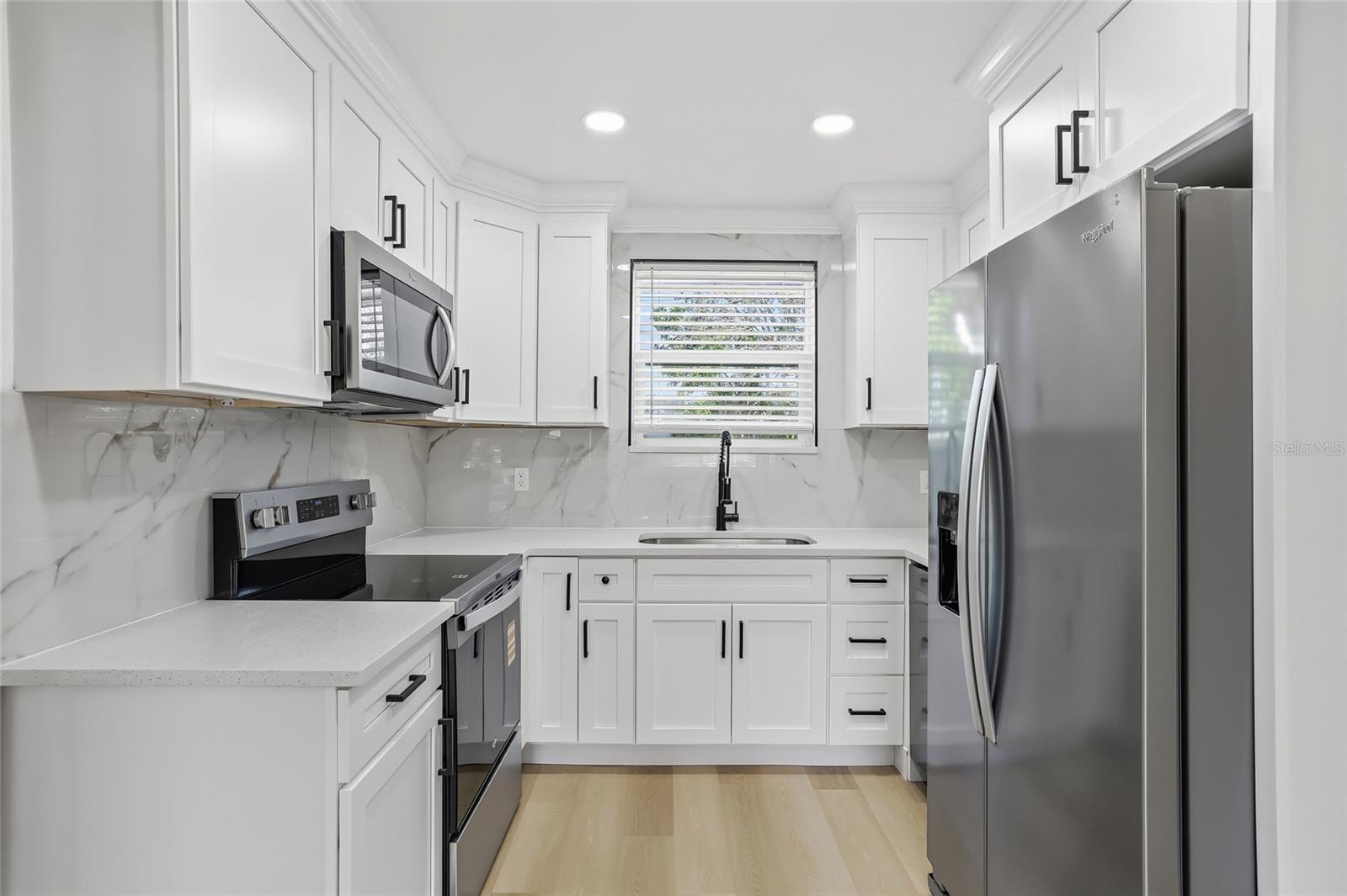 PALM HARBOR ESTATES - Residential Lease