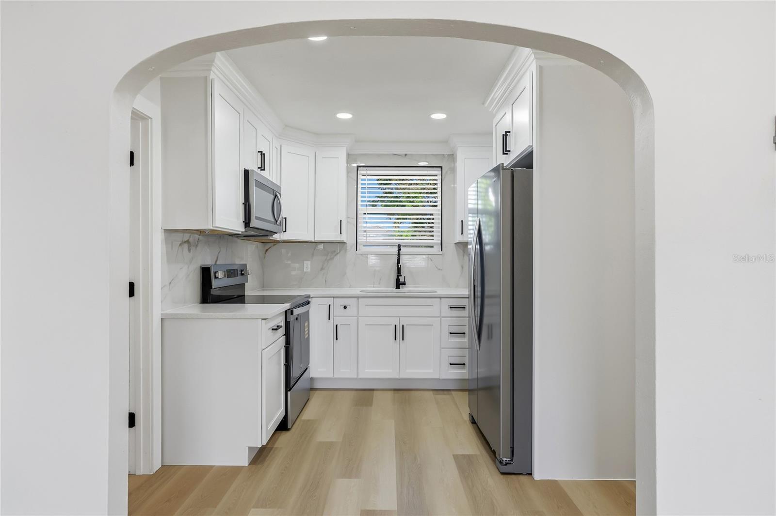 PALM HARBOR ESTATES - Residential Lease