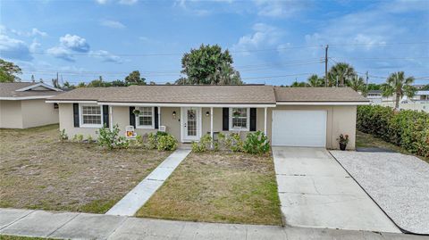 Single Family Residence in PORT CHARLOTTE FL 21705 EDGEWATER DRIVE 57.jpg