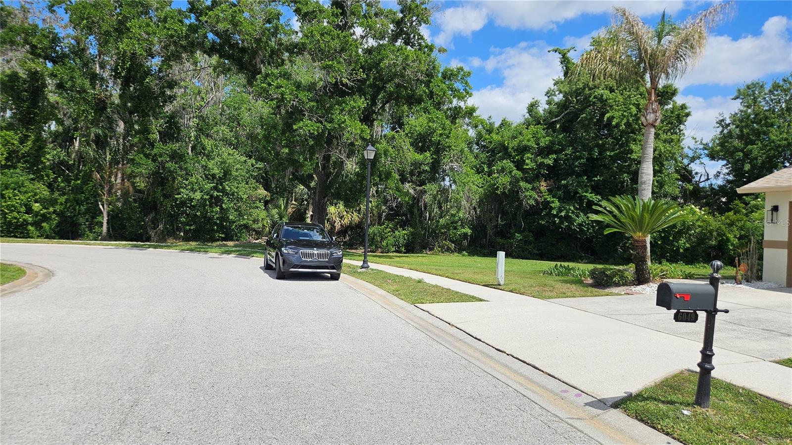 FAIRWAYS QUAIL HOLLOW - Residential