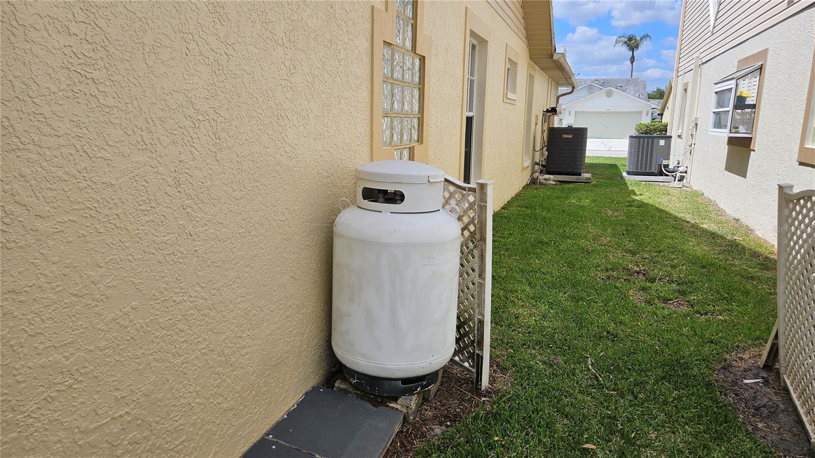 FAIRWAYS QUAIL HOLLOW - Residential