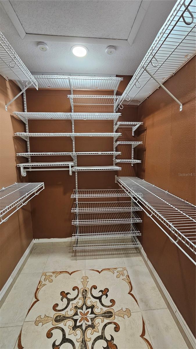 FAIRWAYS QUAIL HOLLOW - Residential