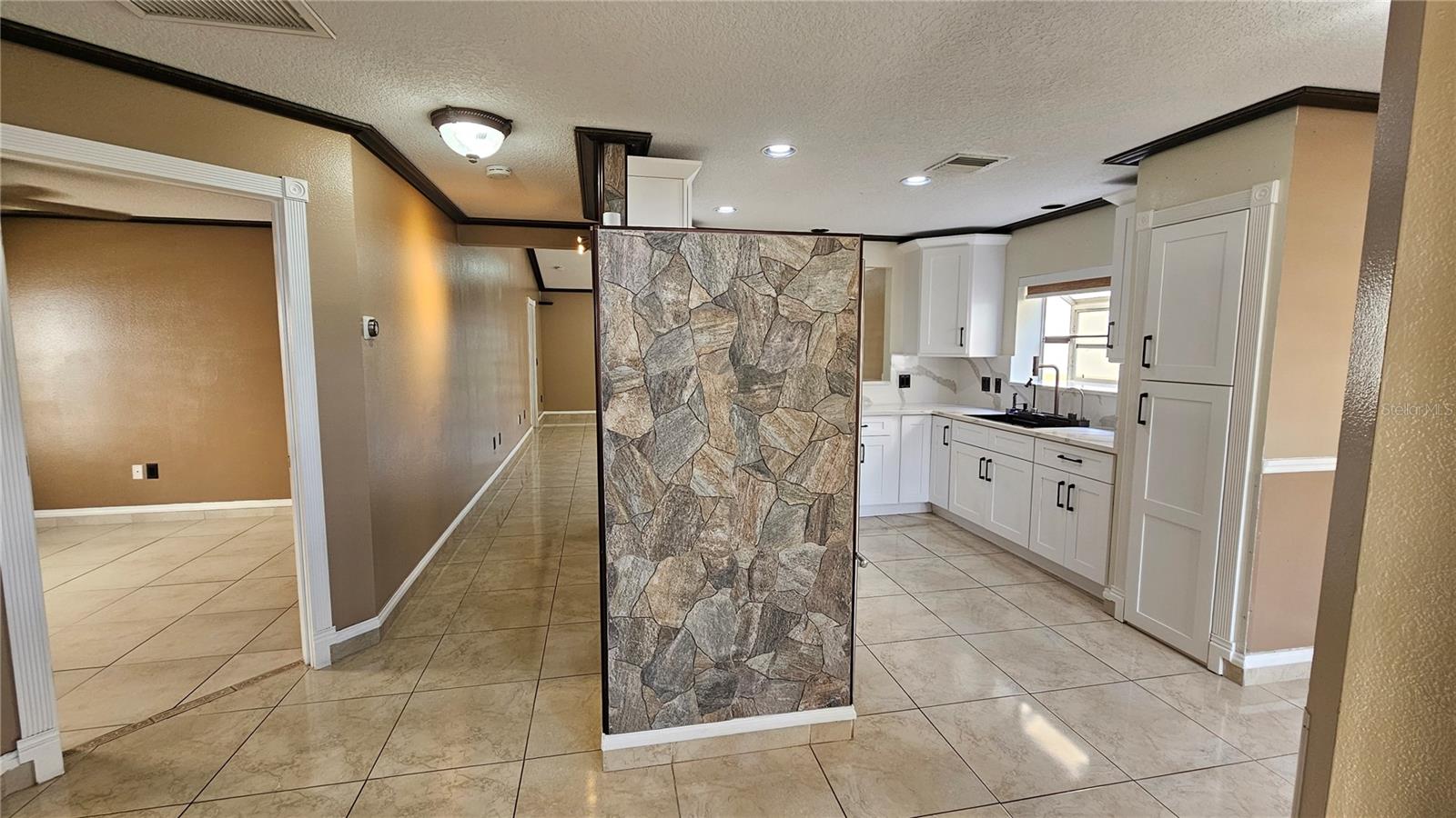 FAIRWAYS QUAIL HOLLOW - Residential