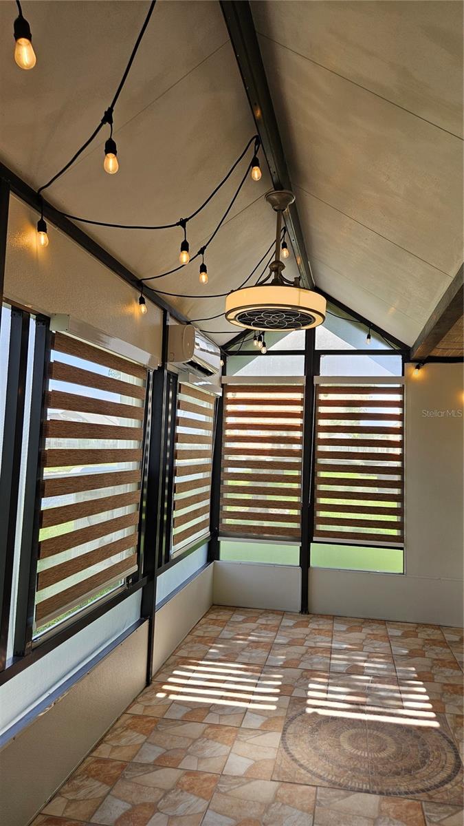 FAIRWAYS QUAIL HOLLOW - Residential