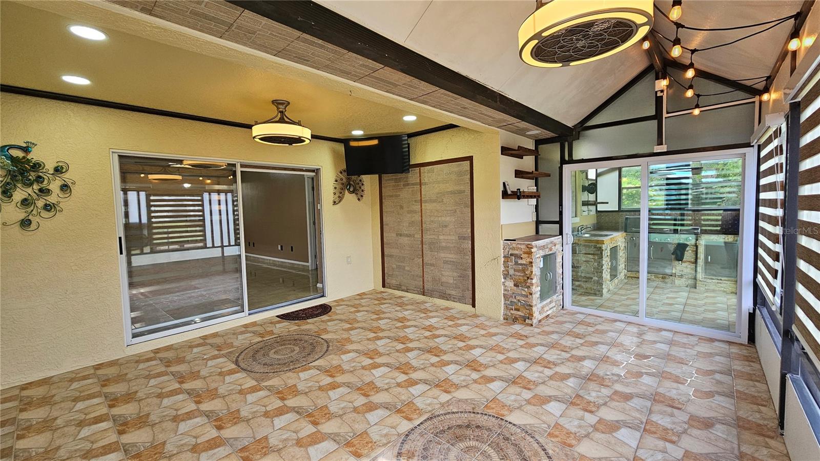 FAIRWAYS QUAIL HOLLOW - Residential