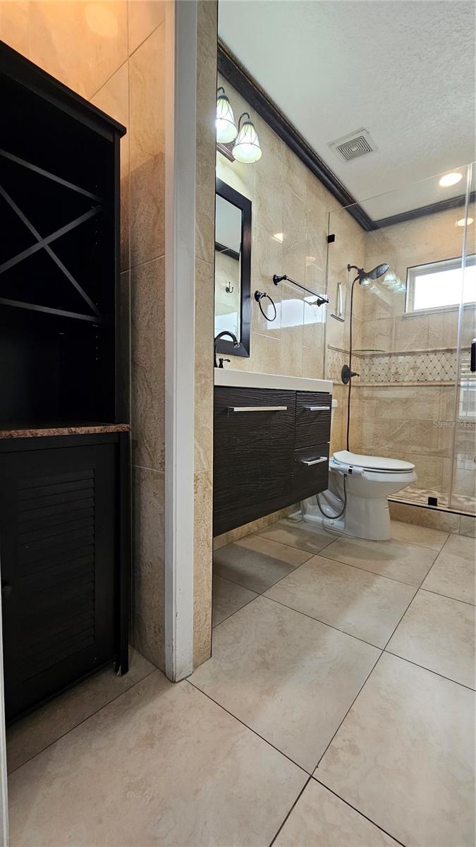 FAIRWAYS QUAIL HOLLOW - Residential