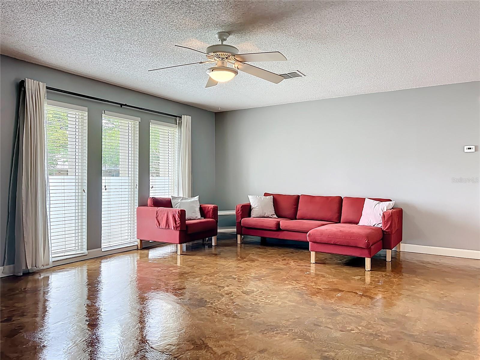 DOVER ESTATES THIRD ADD - Residential