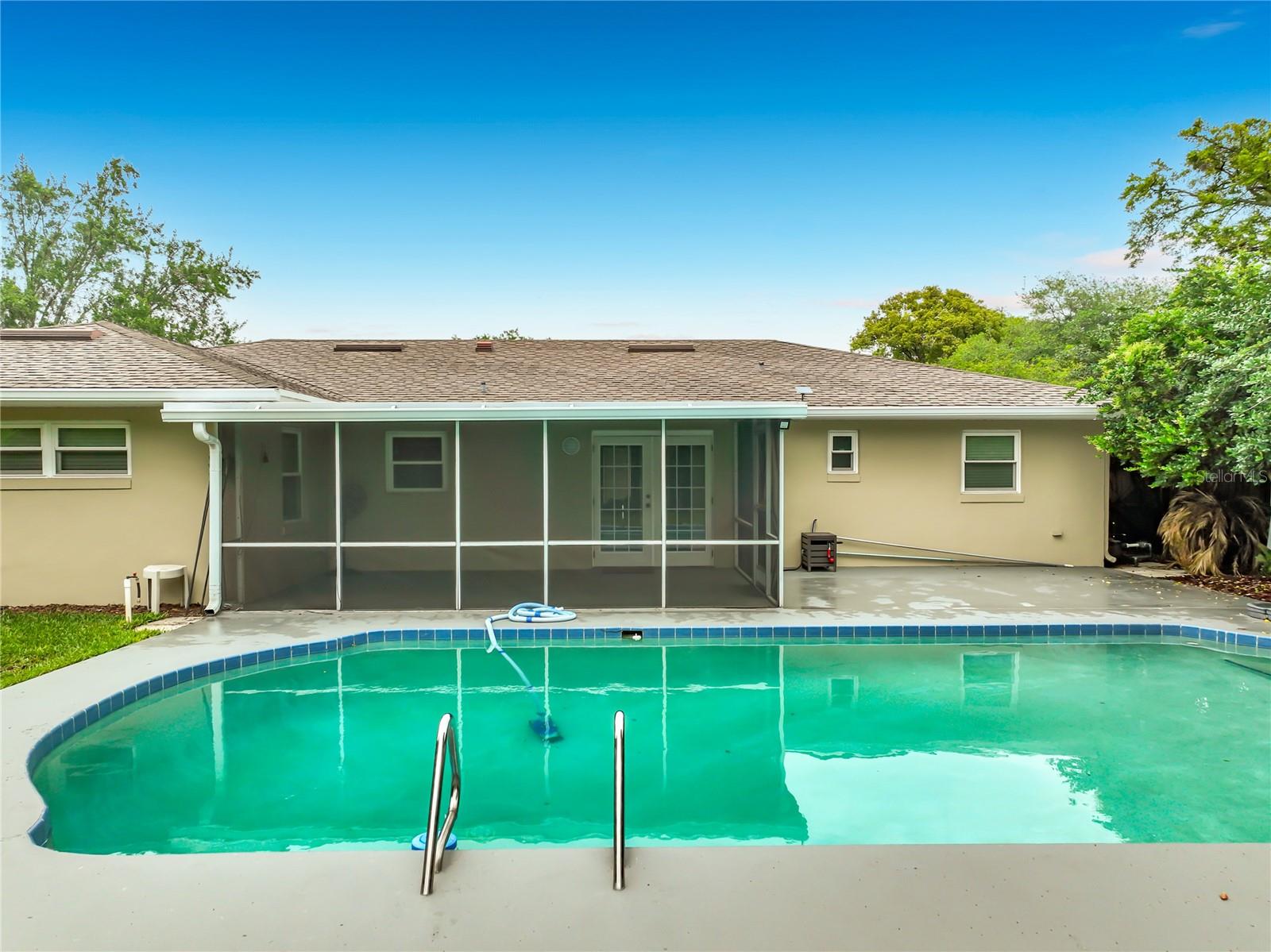 DOVER ESTATES THIRD ADD - Residential