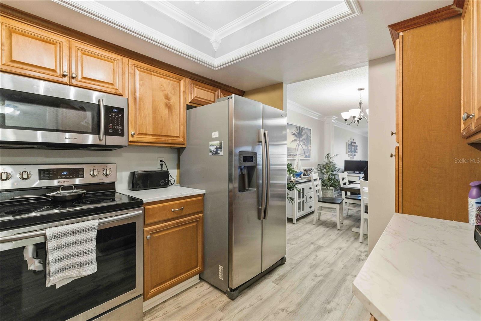 BAYSHORE ON THE LAKE APTS SEC 3 - Residential