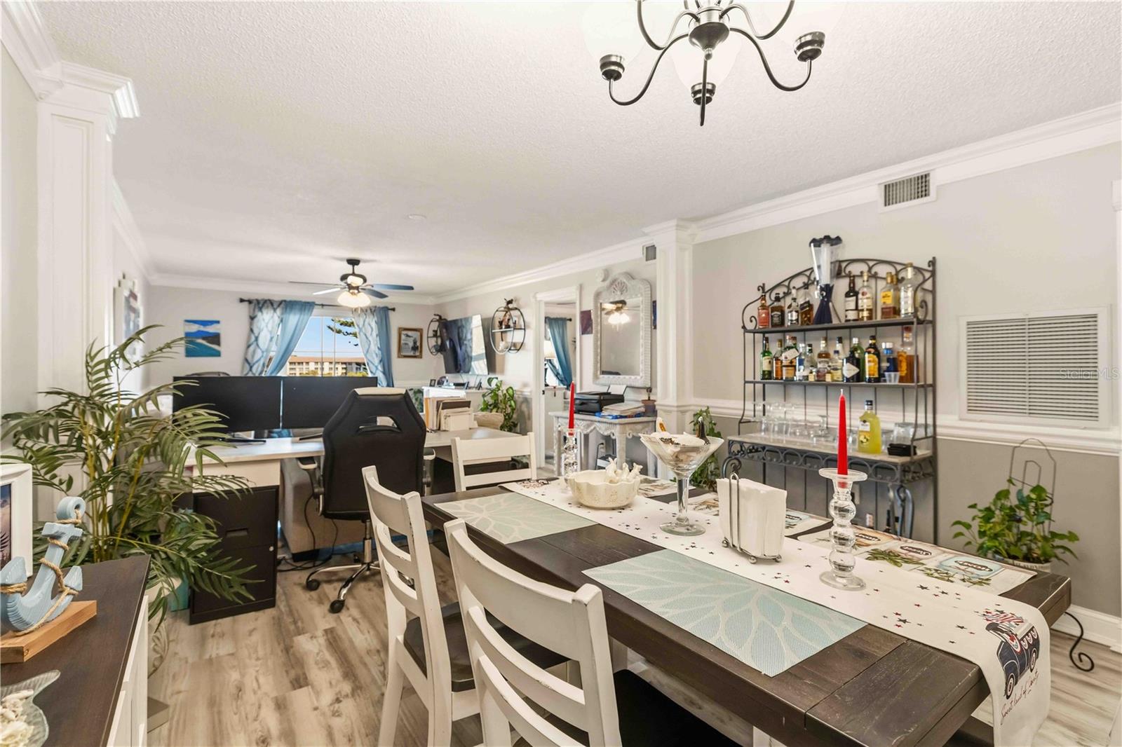 BAYSHORE ON THE LAKE APTS SEC 3 - Residential