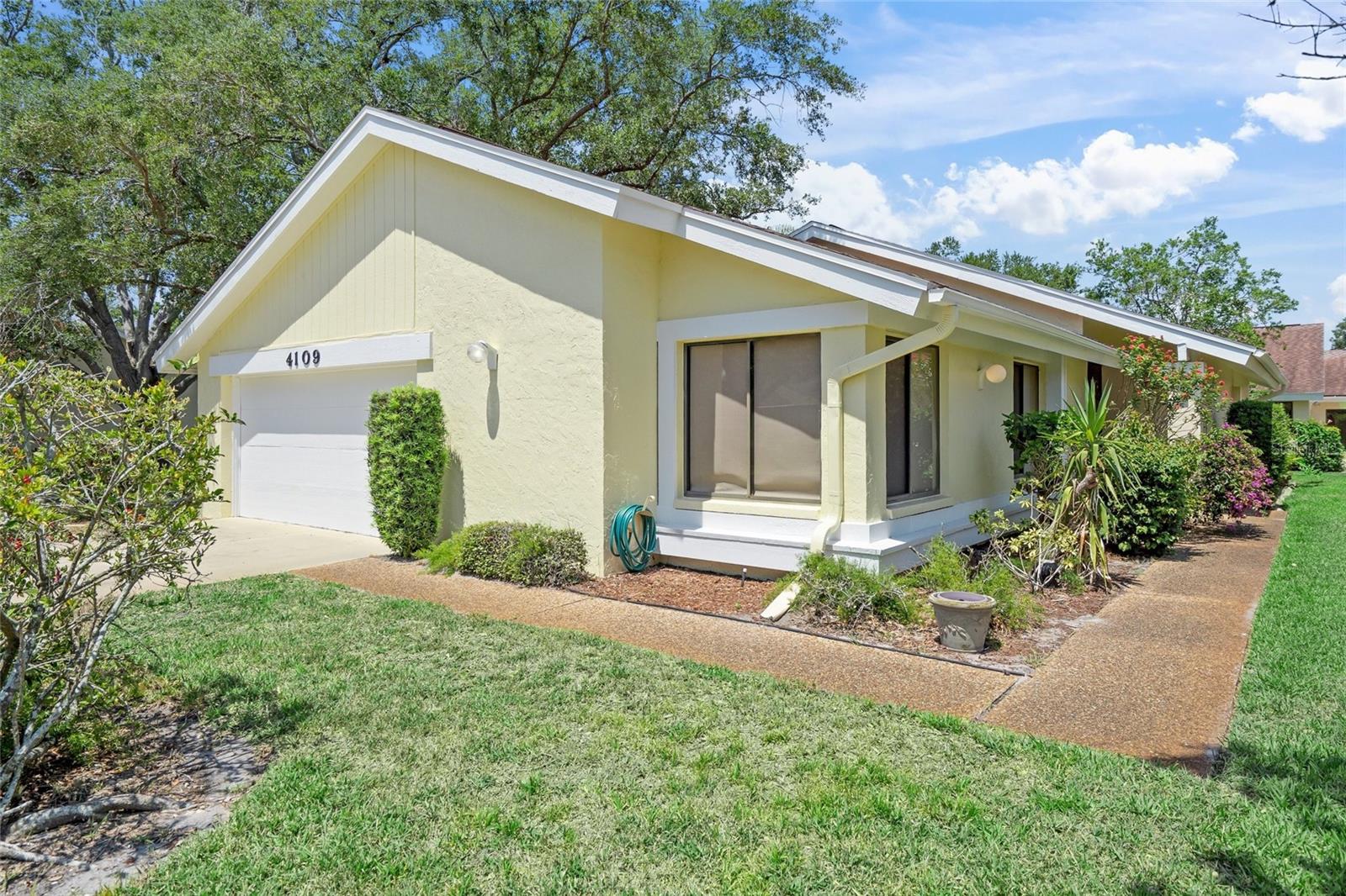 4109 CARRIAGE DRIVE 23