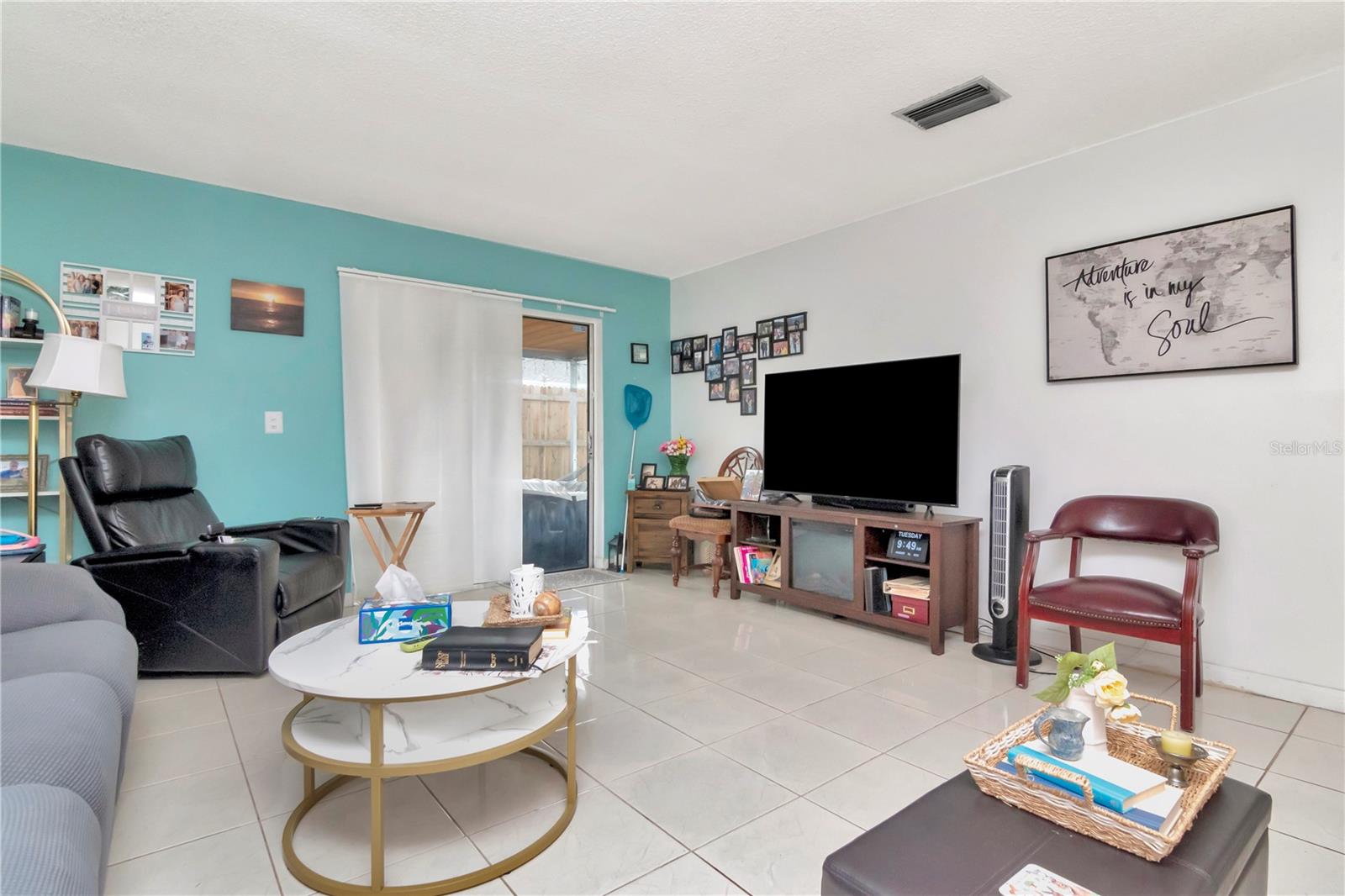 905 WINCHESTER COURT