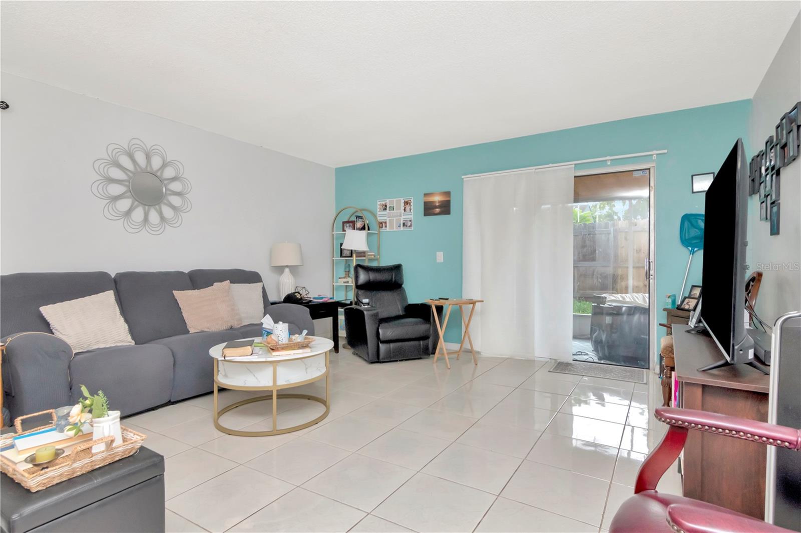905 WINCHESTER COURT