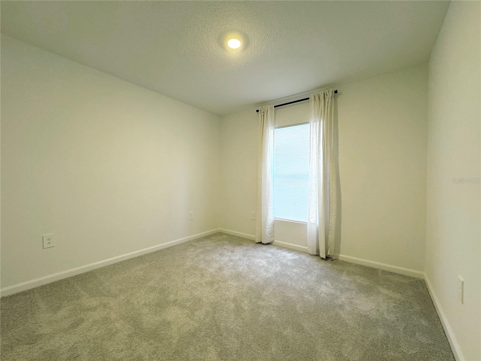 PEACE CRK RESERVE - Residential Lease