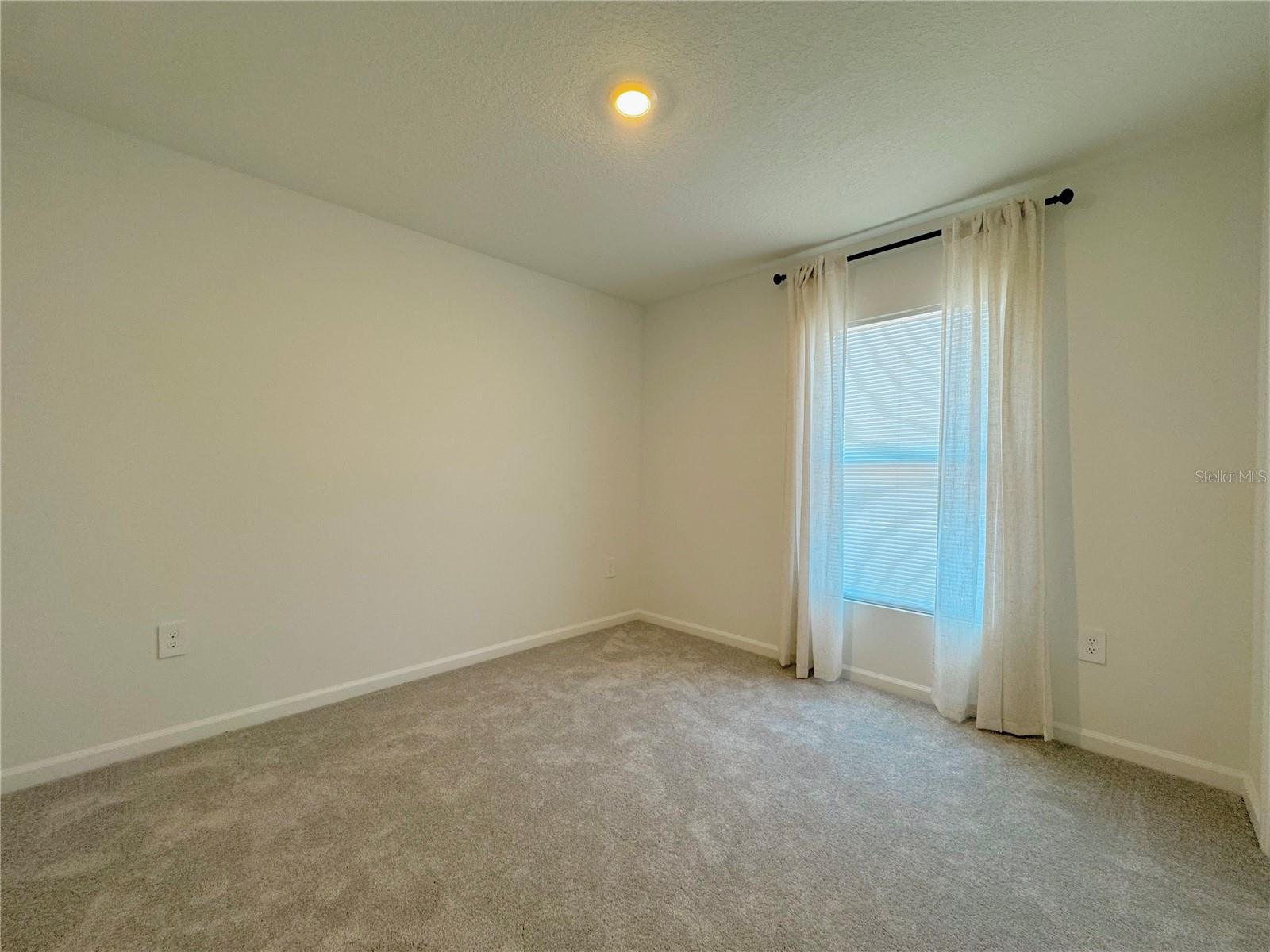 PEACE CRK RESERVE - Residential Lease