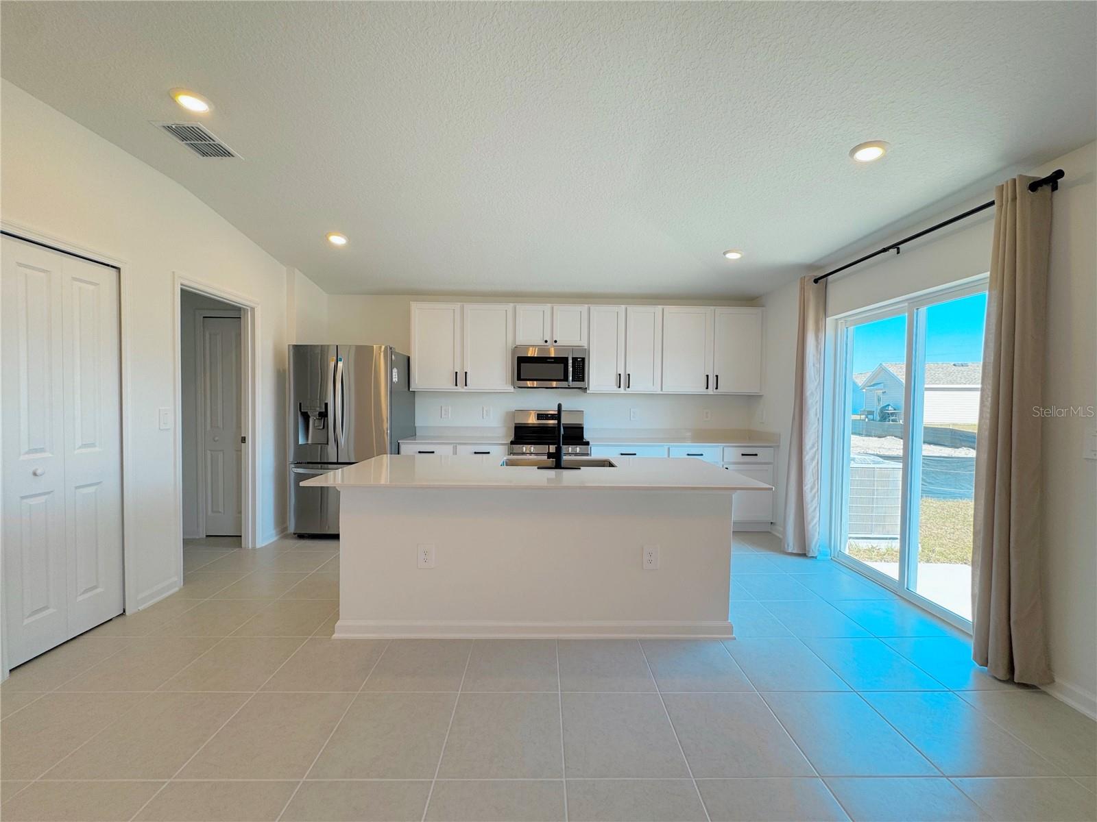 PEACE CRK RESERVE - Residential Lease