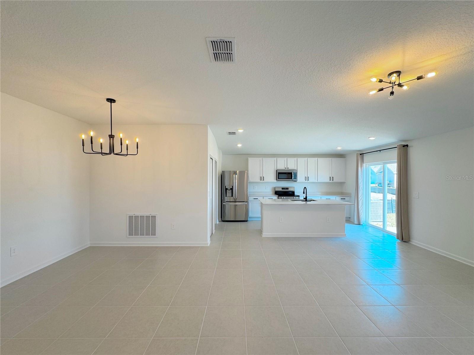 PEACE CRK RESERVE - Residential Lease