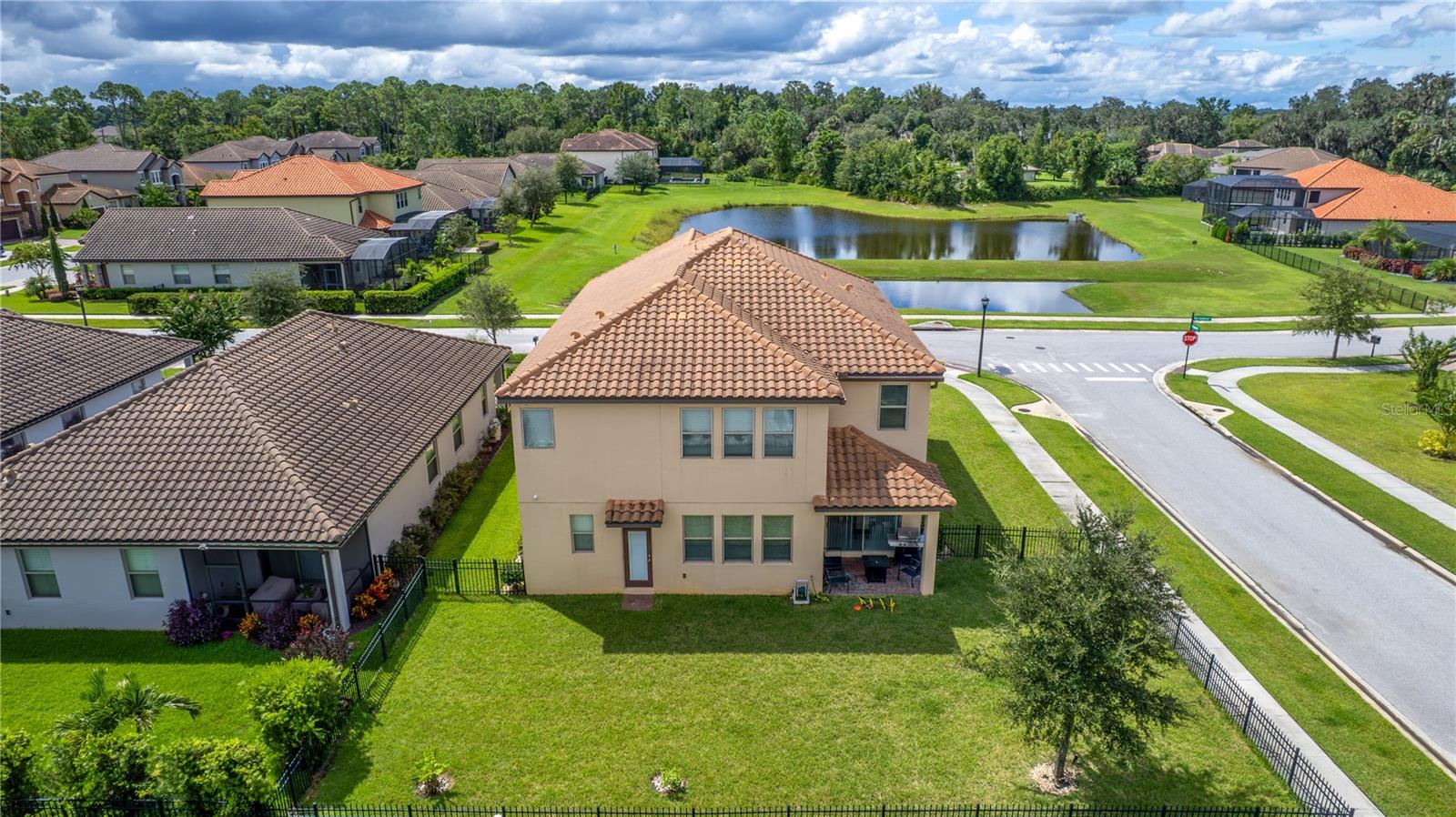 RIVIERA BELLA UN 7 - Residential