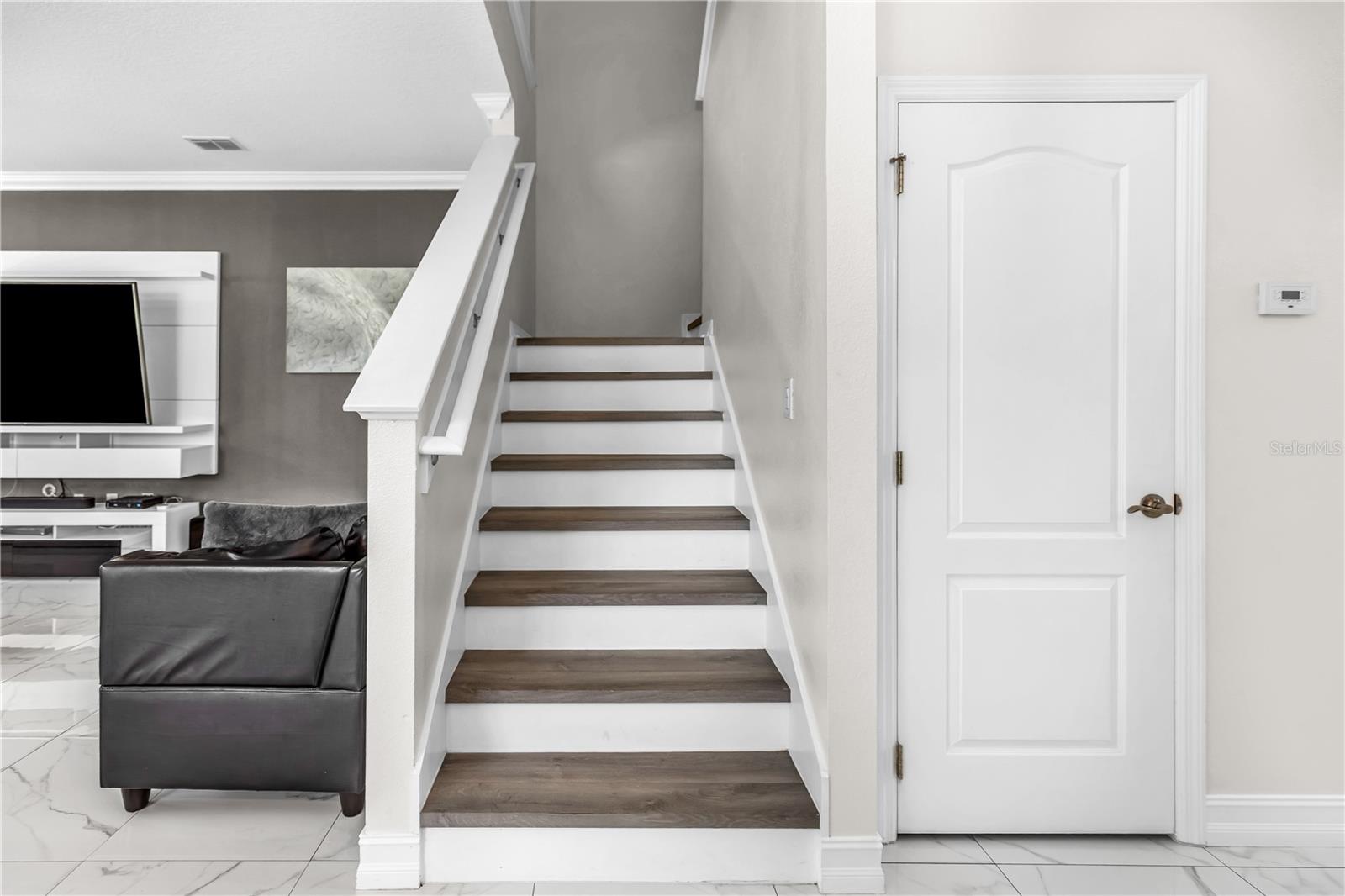 RIVIERA BELLA UN 7 - Residential