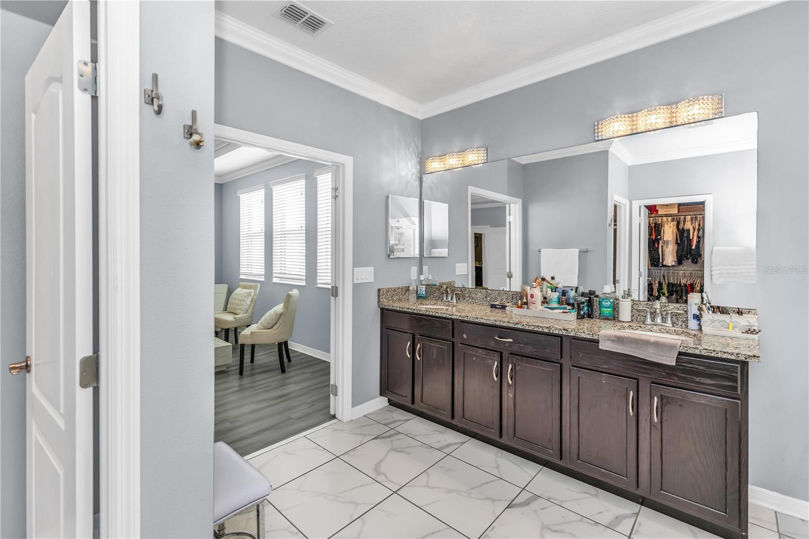 RIVIERA BELLA UN 7 - Residential