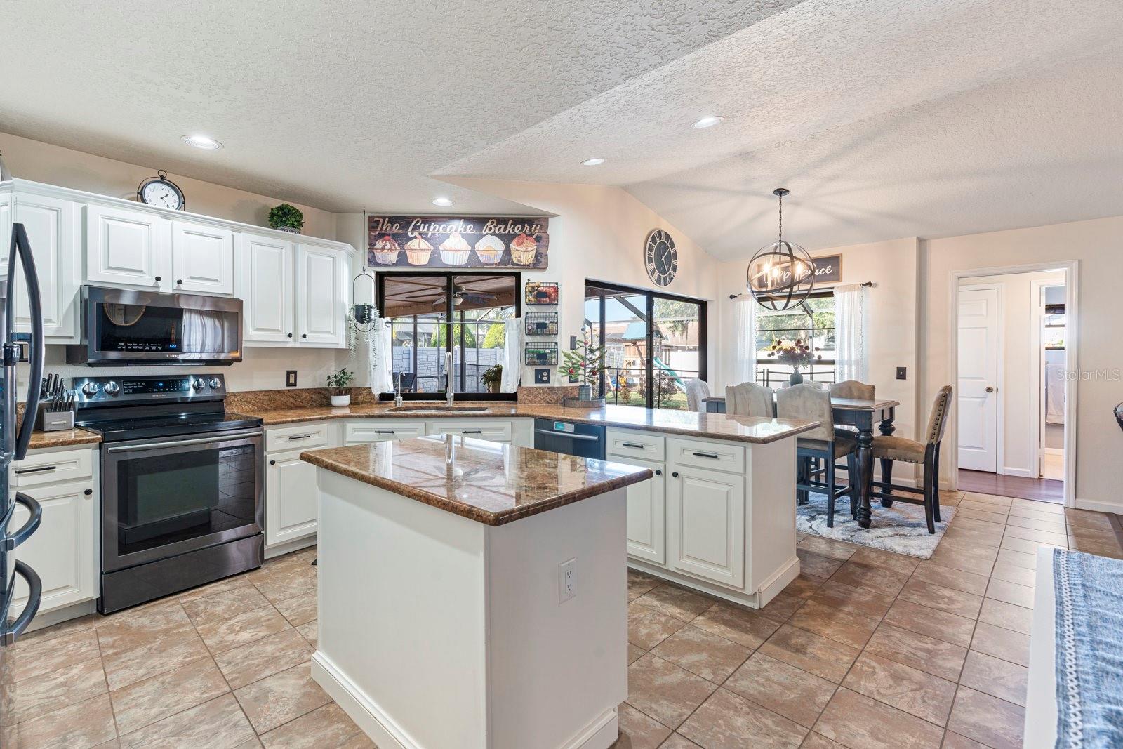 BOYETTE SPGS SEC B UN 4 - Residential