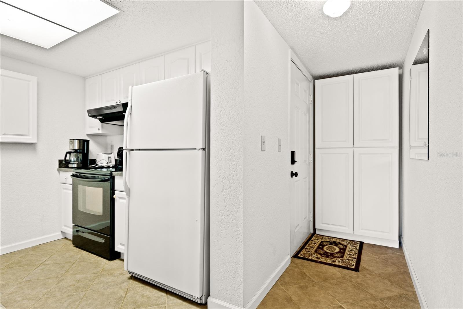 TALA LAKES PH 06 BLDG H - Residential