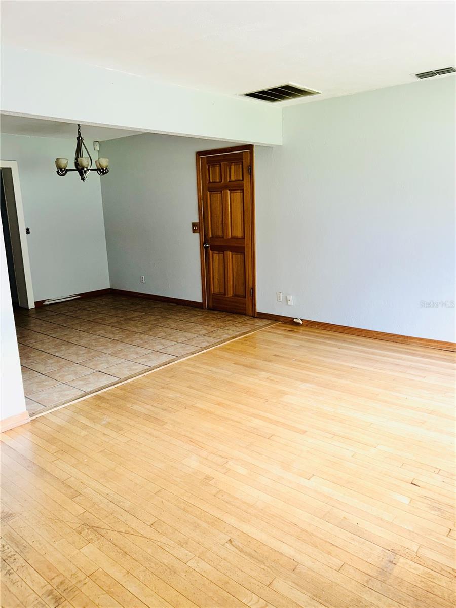 3610 SW 25TH PLACE