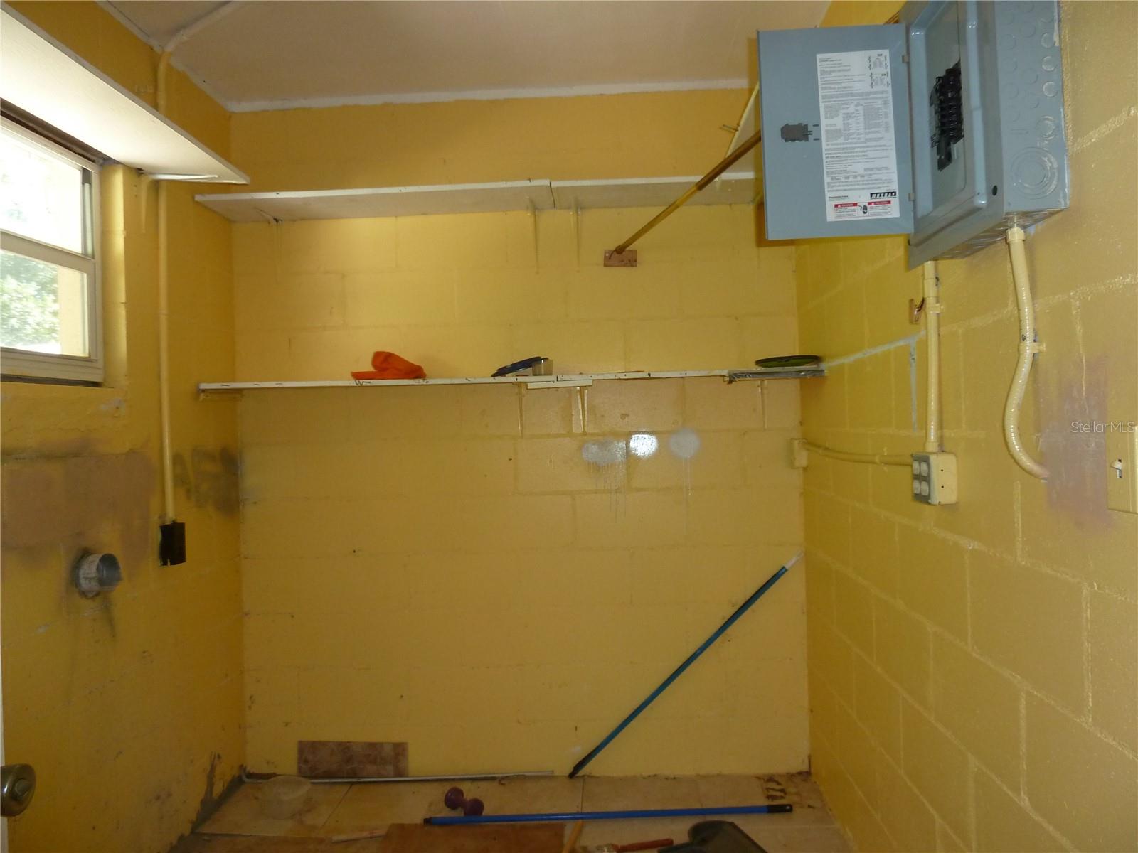 ADAMO ACRES UNIT 5 - Residential