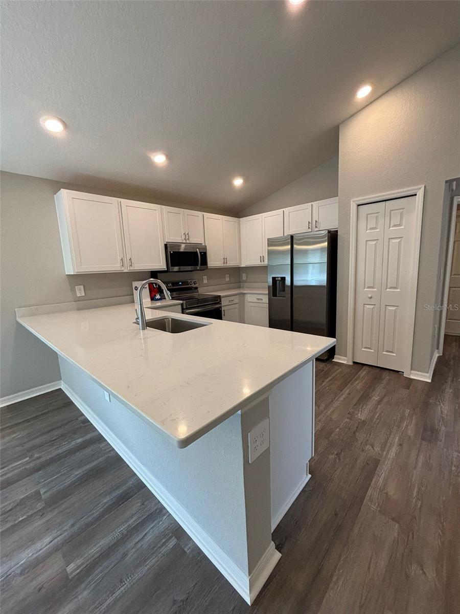 GRACELYN GRV PH 2 - Residential Lease