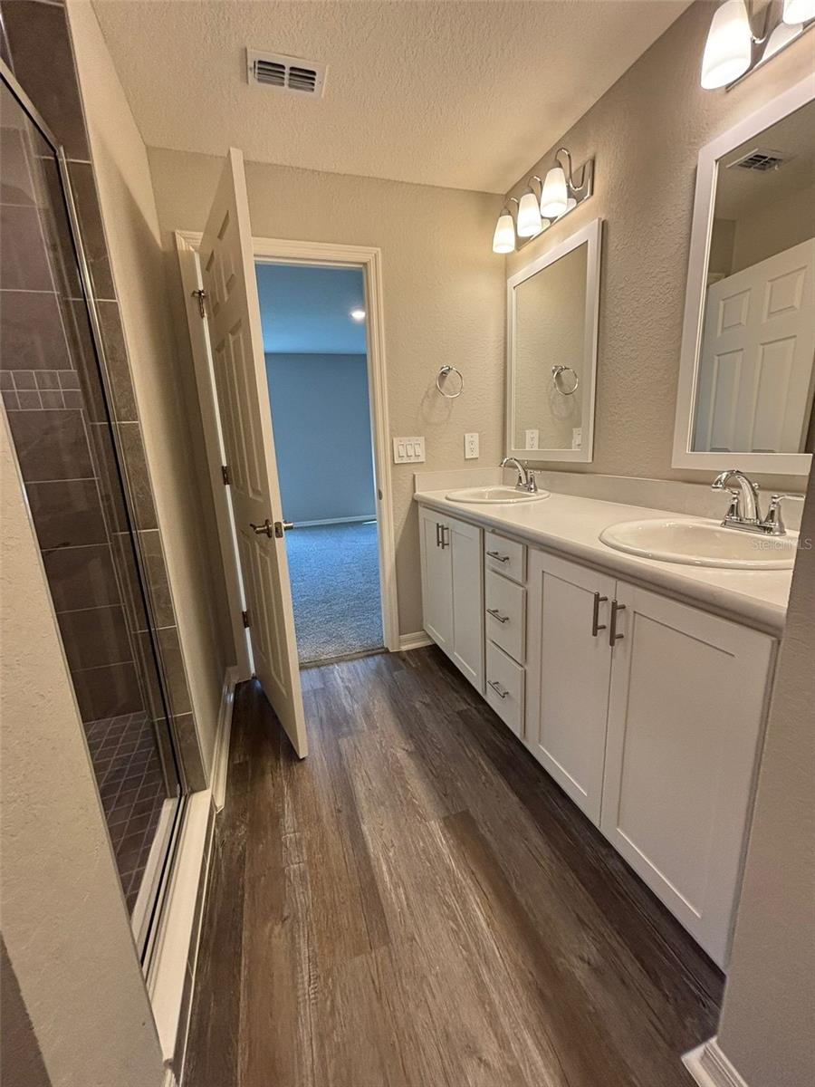 GRACELYN GRV PH 2 - Residential Lease