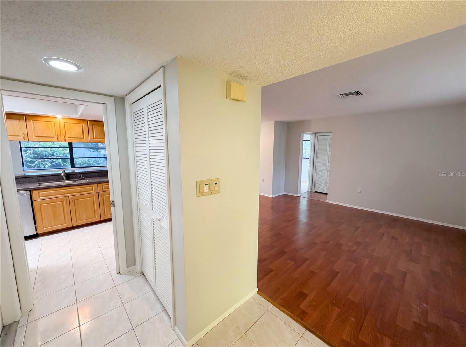DOVE HOLLOW-UNIT I - Residential