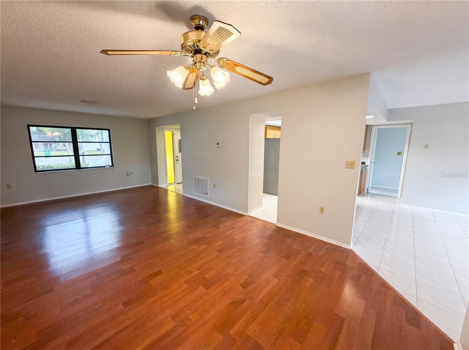 DOVE HOLLOW-UNIT I - Residential