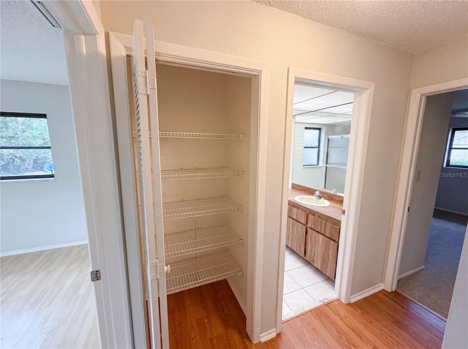 DOVE HOLLOW-UNIT I - Residential