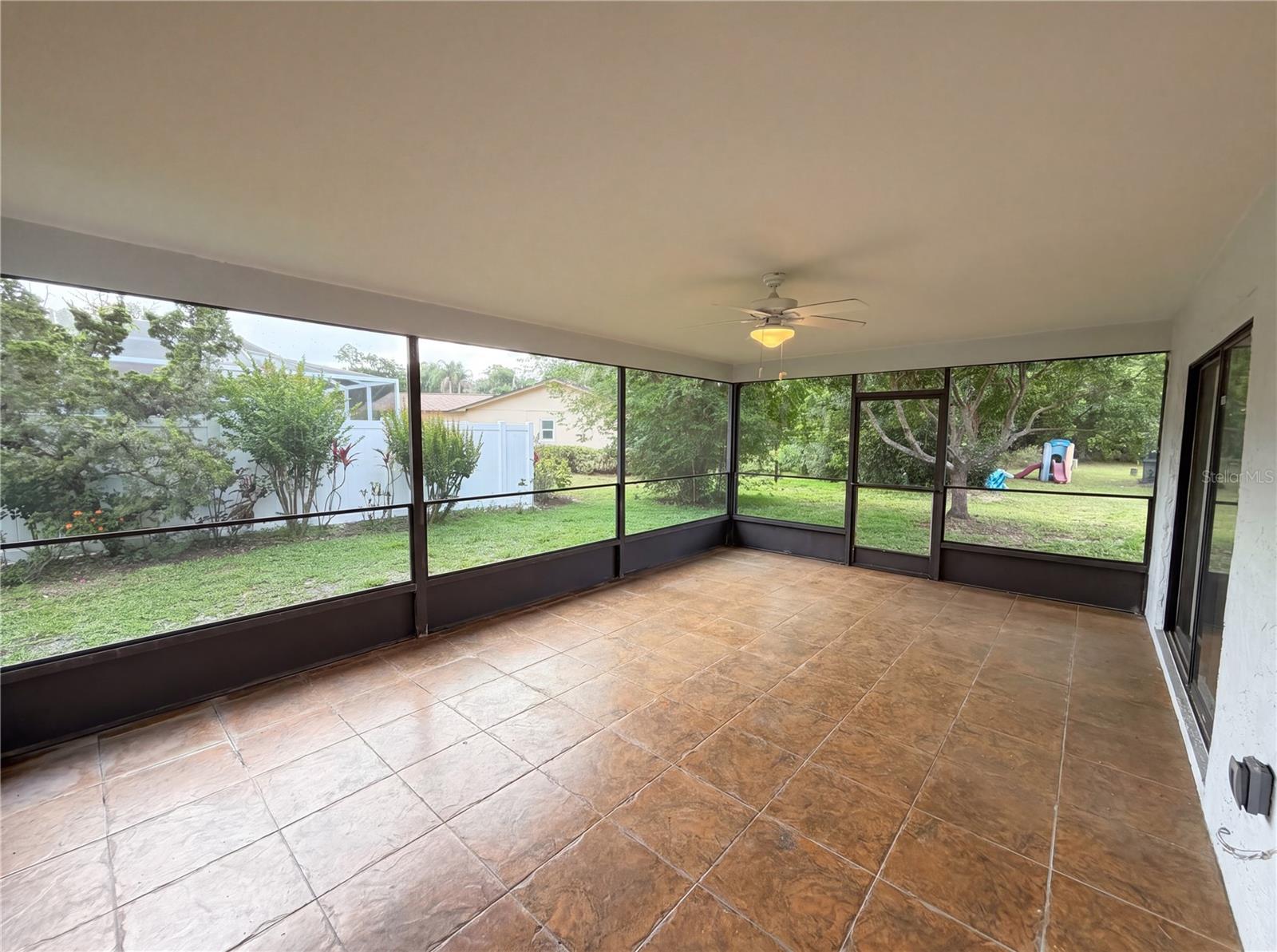 DOVE HOLLOW-UNIT I - Residential