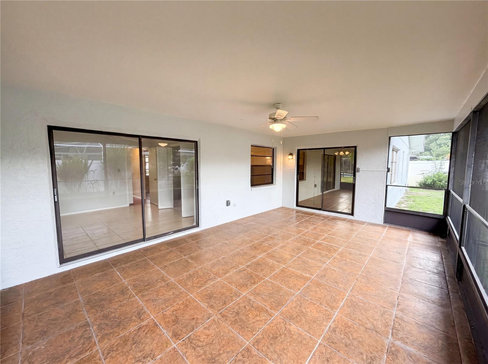 DOVE HOLLOW-UNIT I - Residential