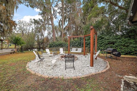 A home in EUSTIS