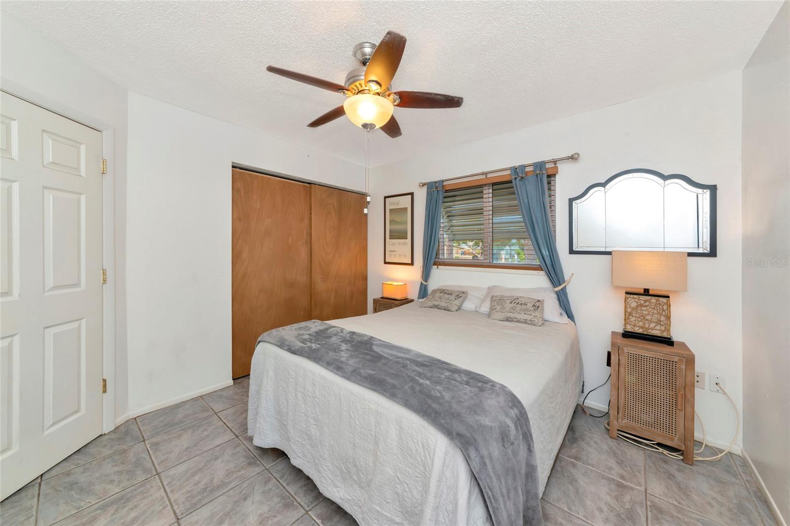 SOUTH VENICE - Residential