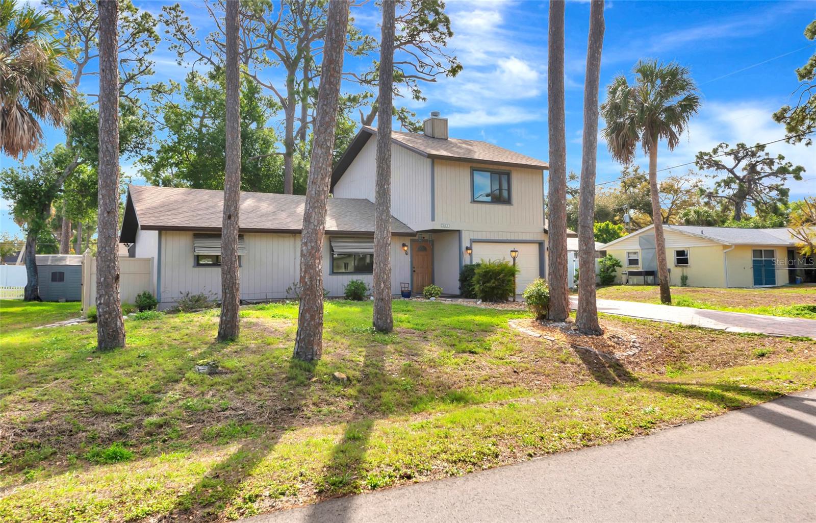 SOUTH VENICE - Residential