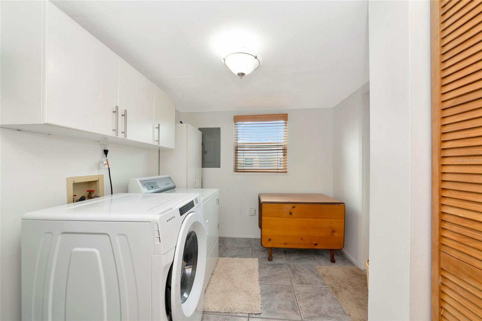 SOUTH VENICE - Residential