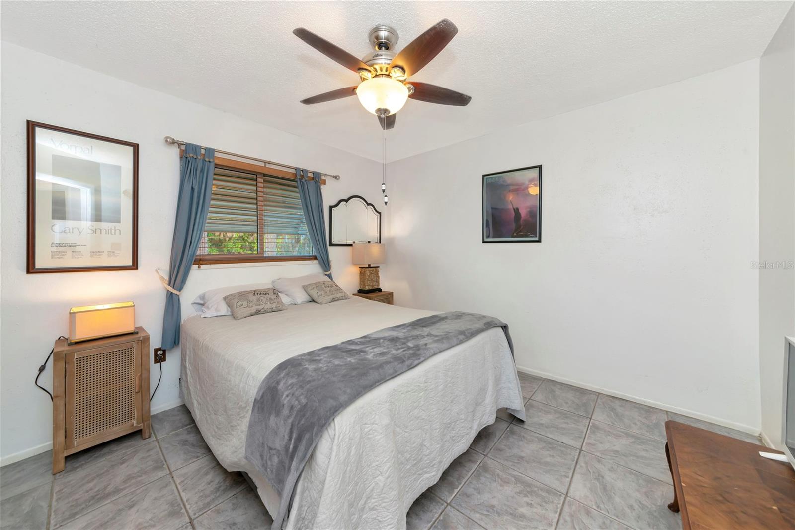 SOUTH VENICE - Residential