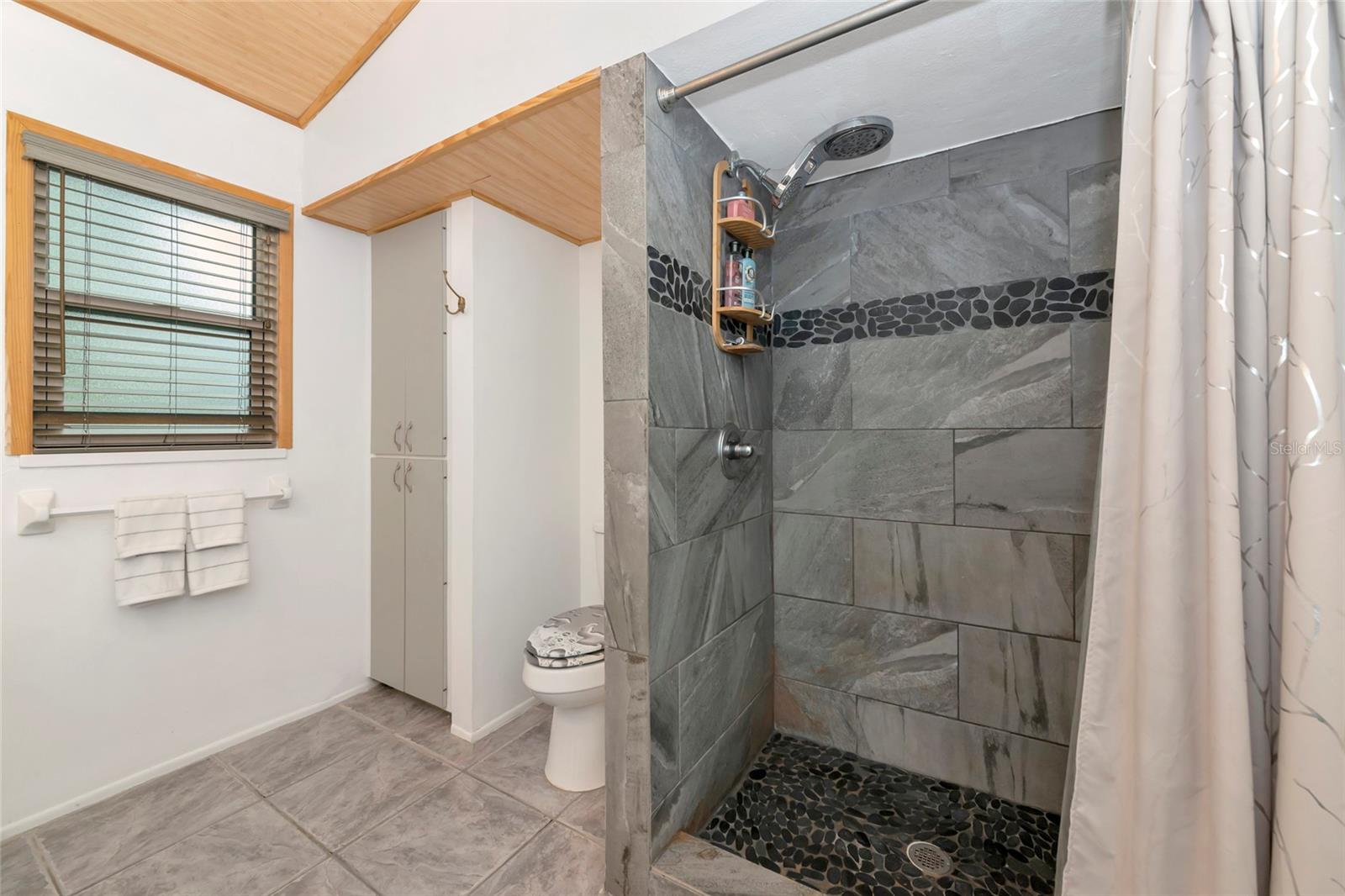 SOUTH VENICE - Residential