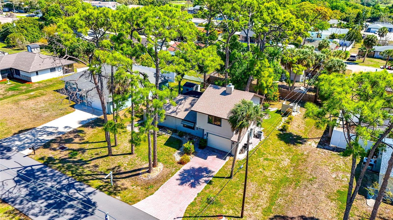 SOUTH VENICE - Residential