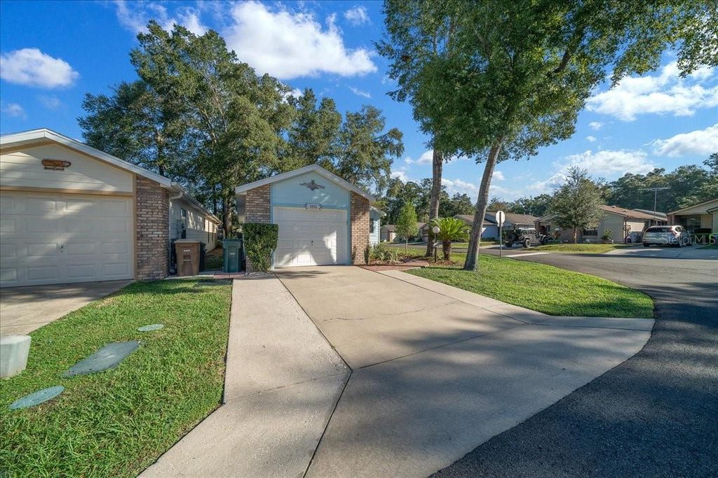 Photo of 3931 NE 22nd Street, Ocala, FL 34470 (MLS # OM711292)